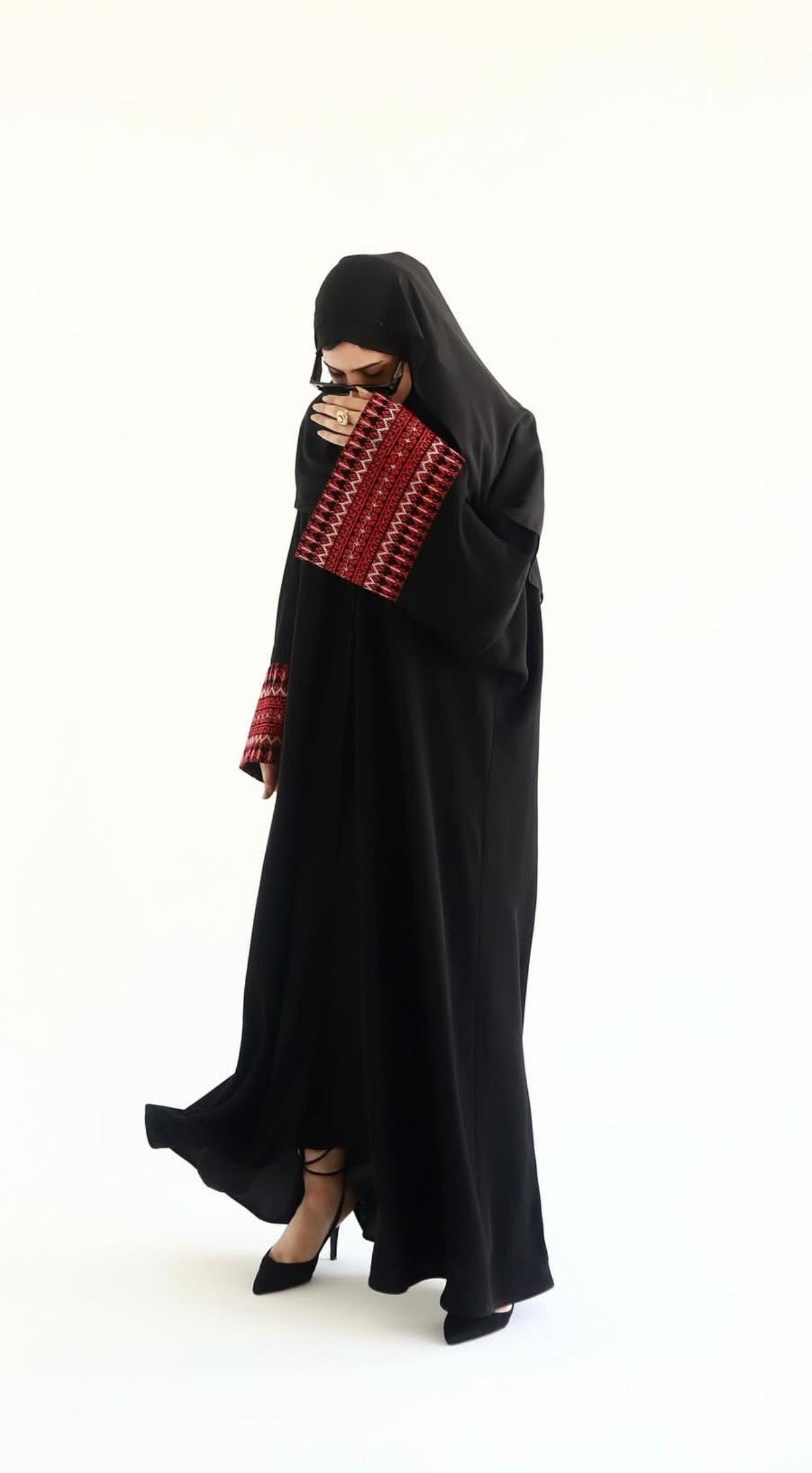 Sinai abaya Secondary image