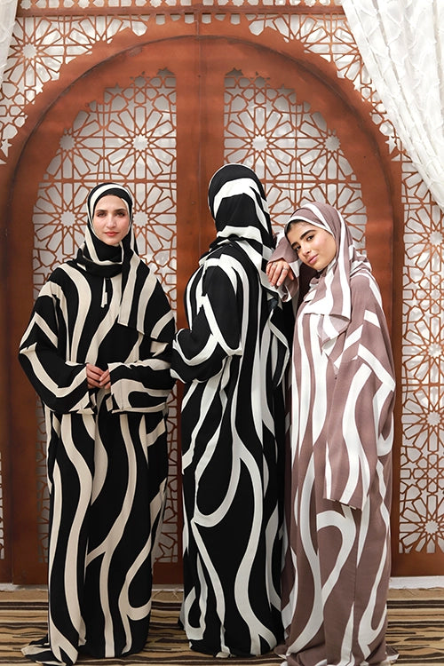 Linen abaya Secondary image